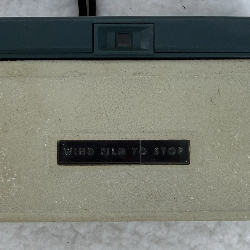 Vintage Kodak 1960's Hawkeye Instamatic Camera Untested Prop Art Deco‎